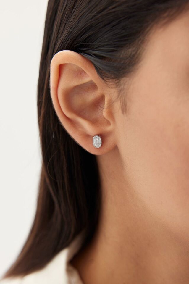 Altın Mini Oval Baget Küpe