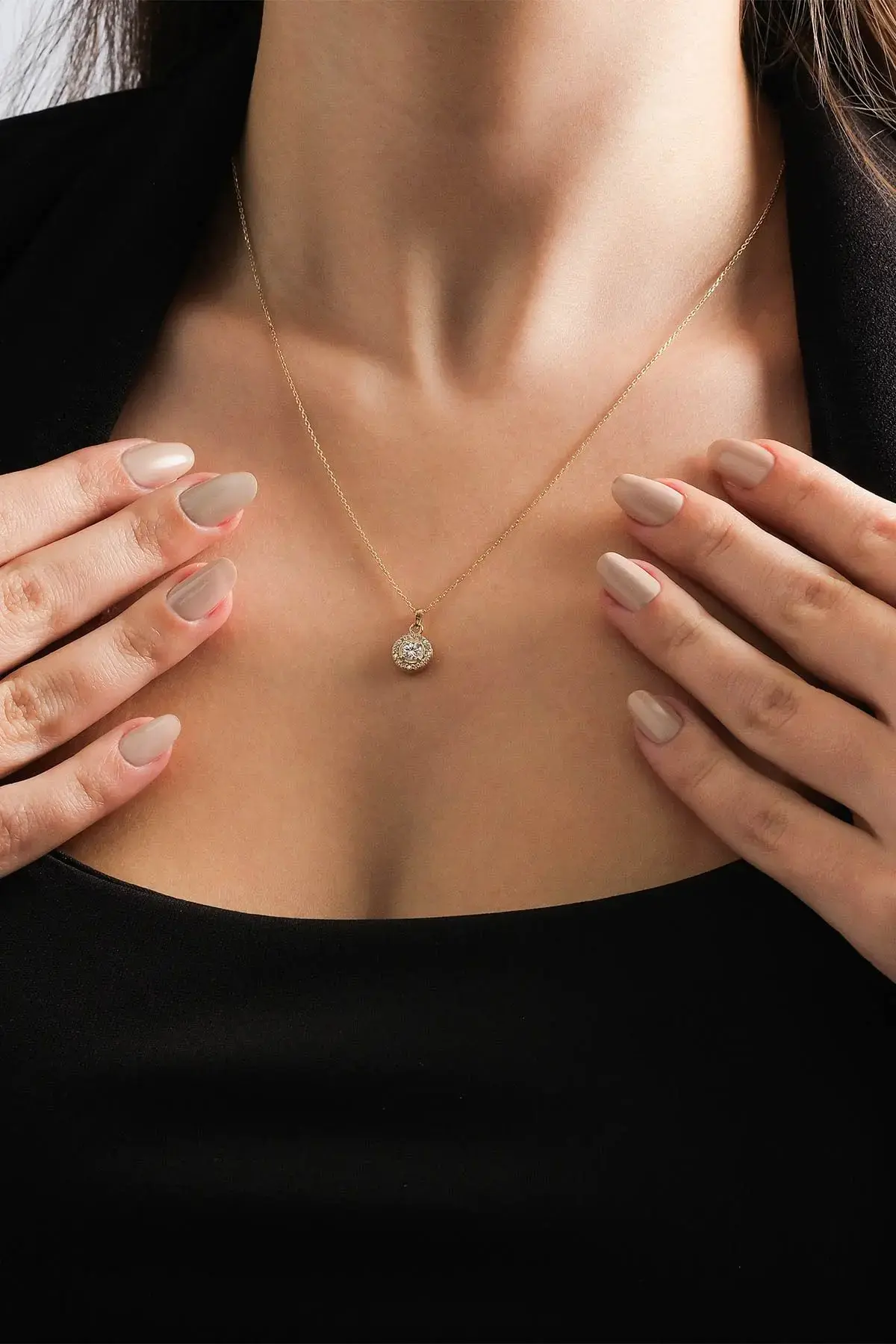 ALTIN OVAL TAŞLI KOLYE