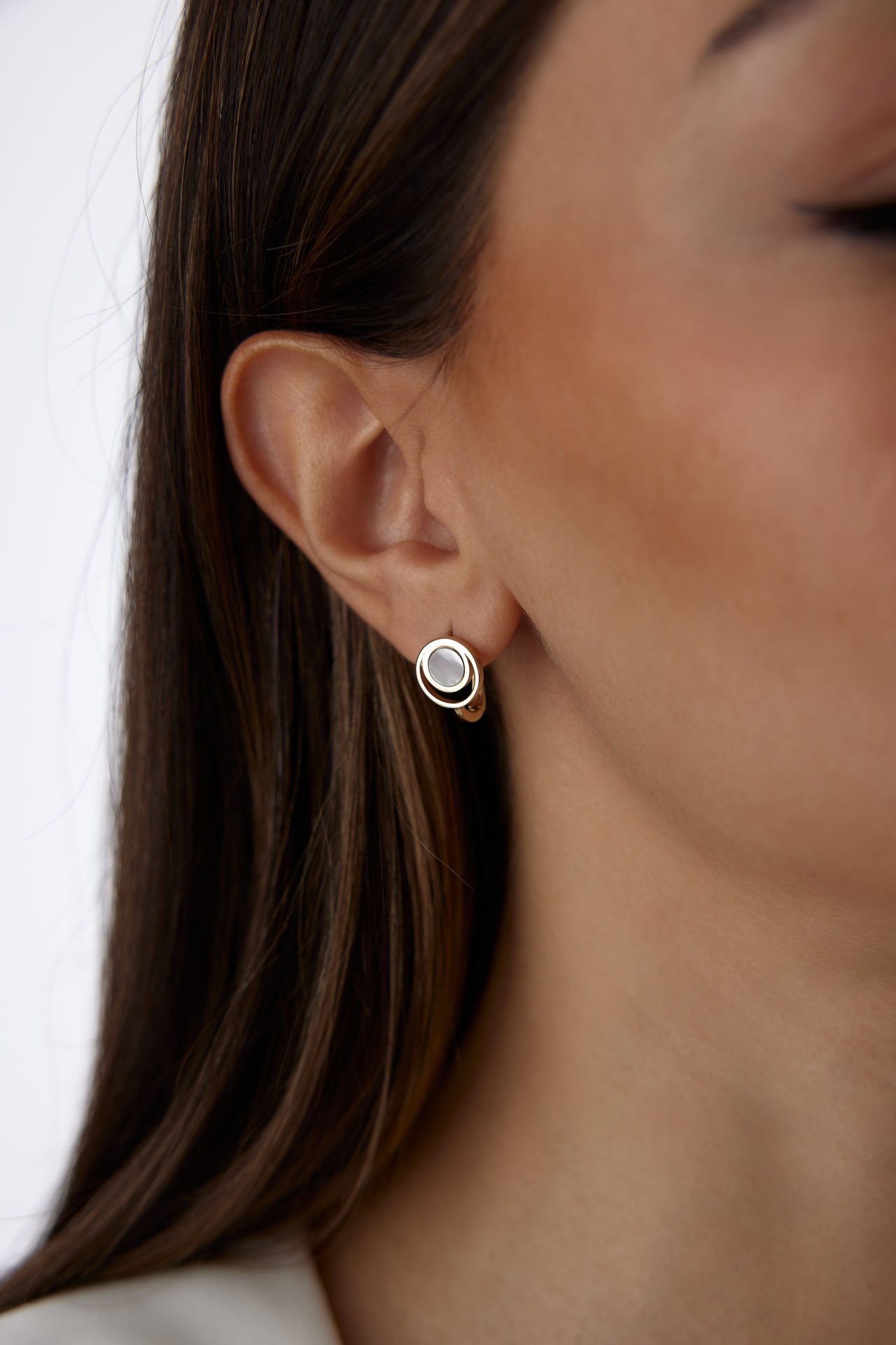 Altın Sedef Taşlı Küpe