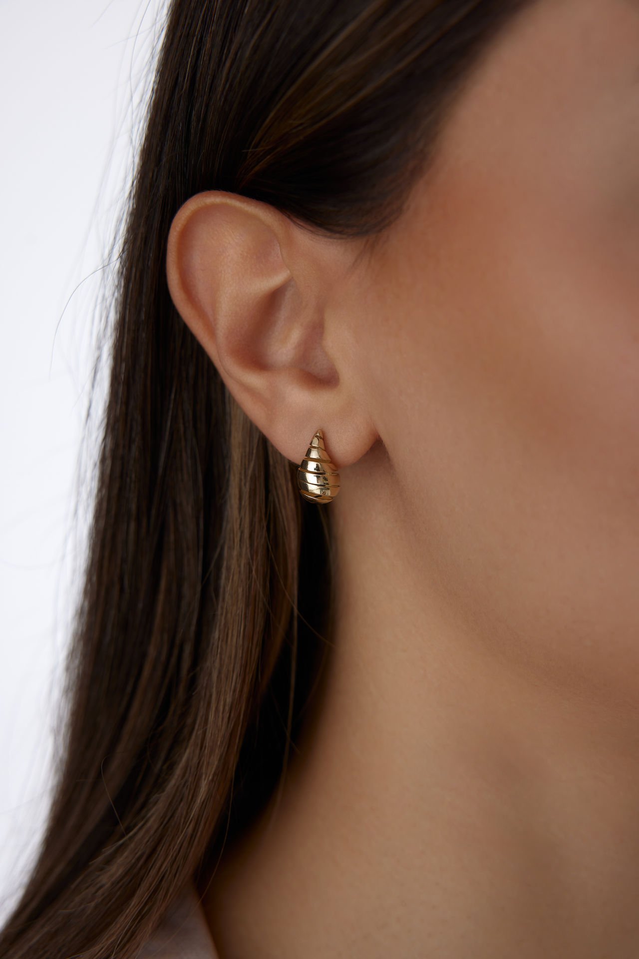 Altın Spiral Damla Küpe