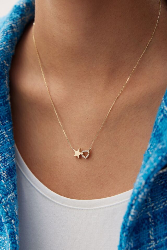 Altın Kalpli Yıldız Kolye