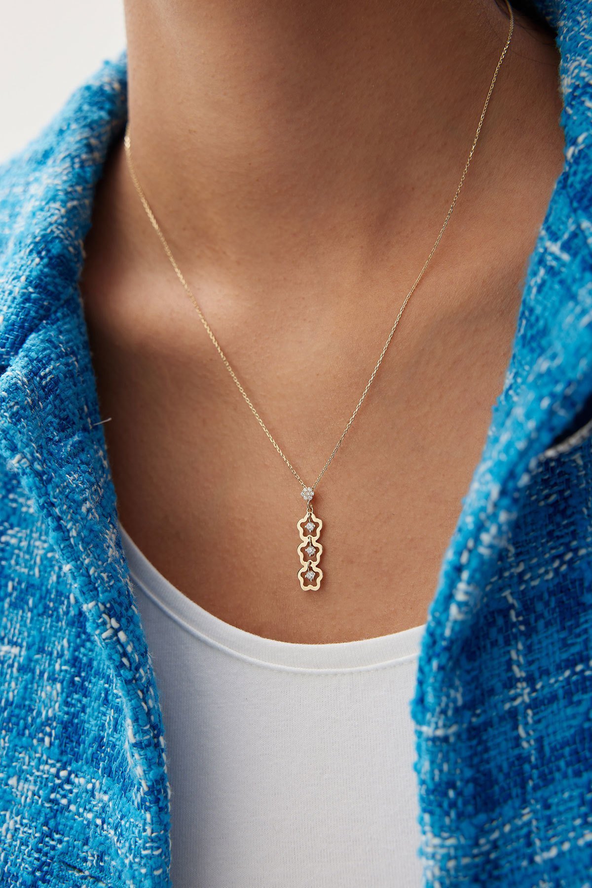 ALTIN SIRALI ÇİÇEK KOLYE