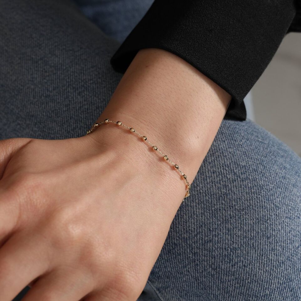 İnce Yuvarlak Formlu Bileklik