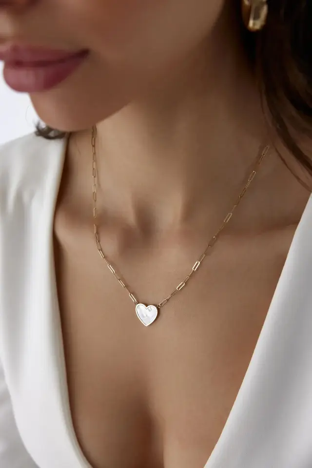 Altın Sedef Kalpli Ataç Kolye