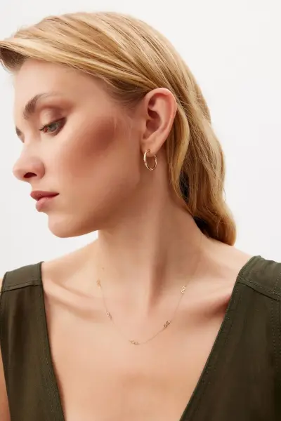 ALTIN TAŞLI MİDİ HALKA KÜPE