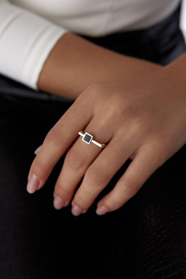 Altın Siyah Mineli Yüzük