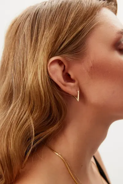 ALTIN ÜÇGEN HALKA  KÜPE