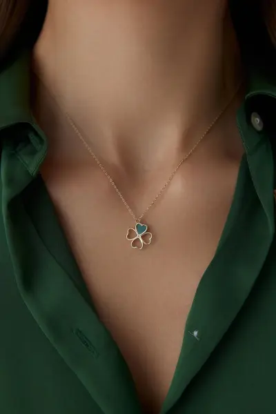 Altın Malakit Taşlı Yonca Kolye
