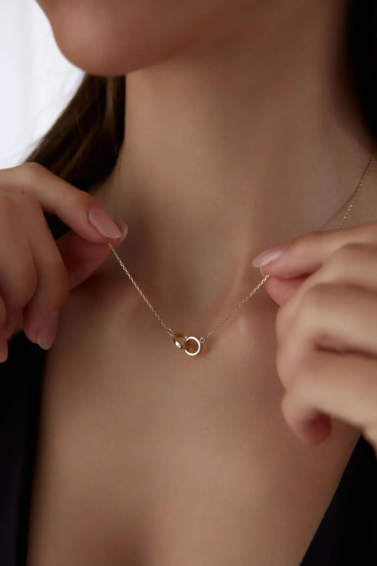 Altın İç İçe Halka Kolye