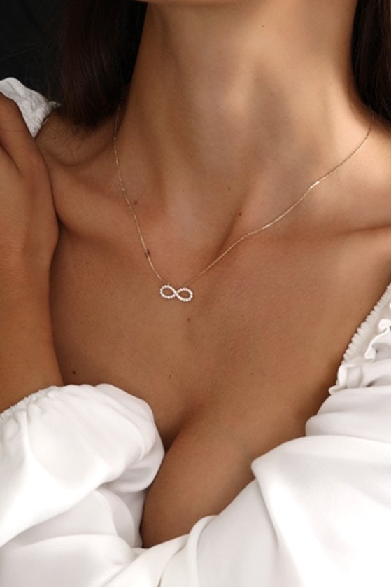 Altın Taşlı Sonsuzluk Kolye