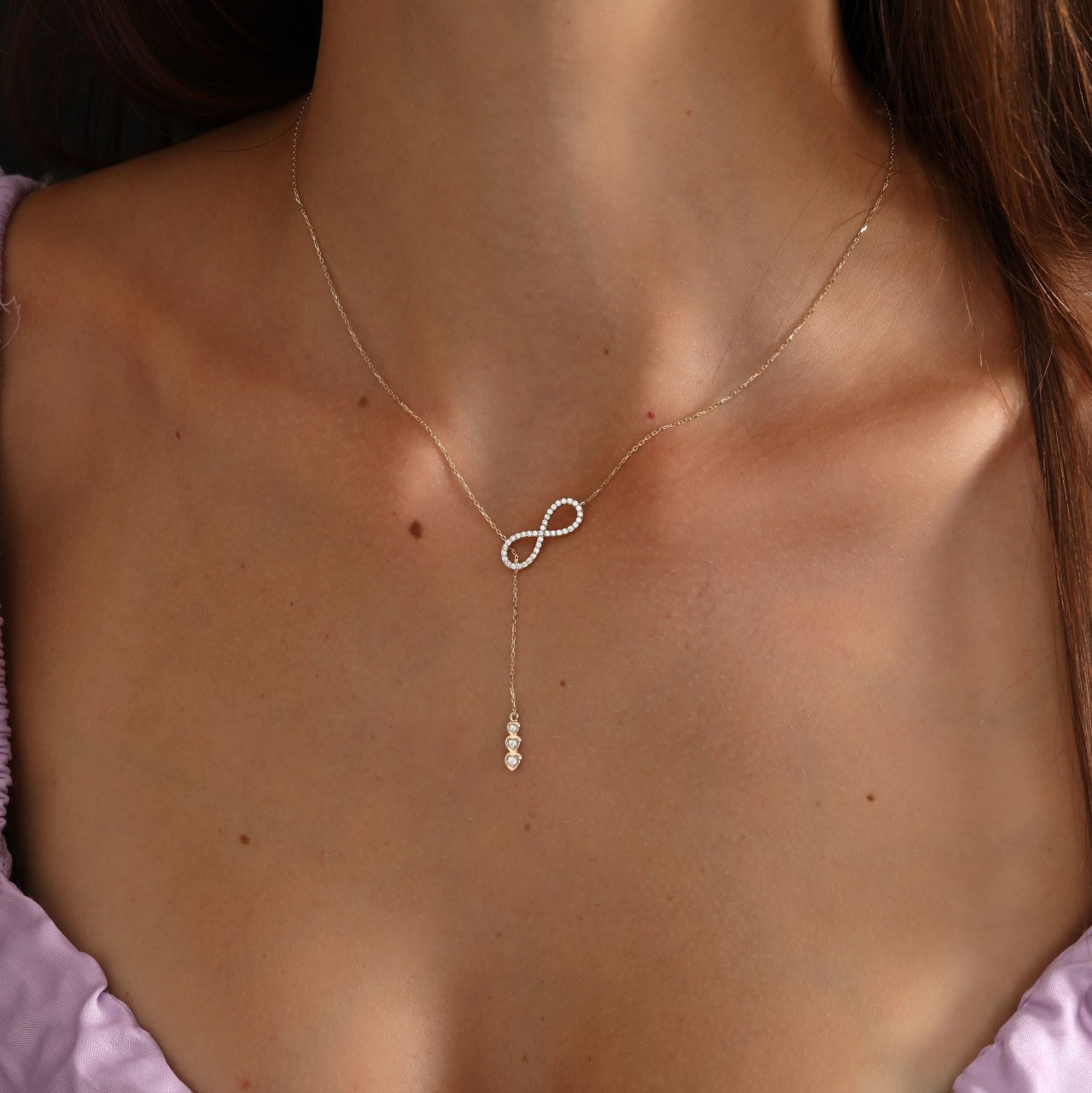 ALTIN SALLANTILI KALPLİ SONSUZLUK KOLYE