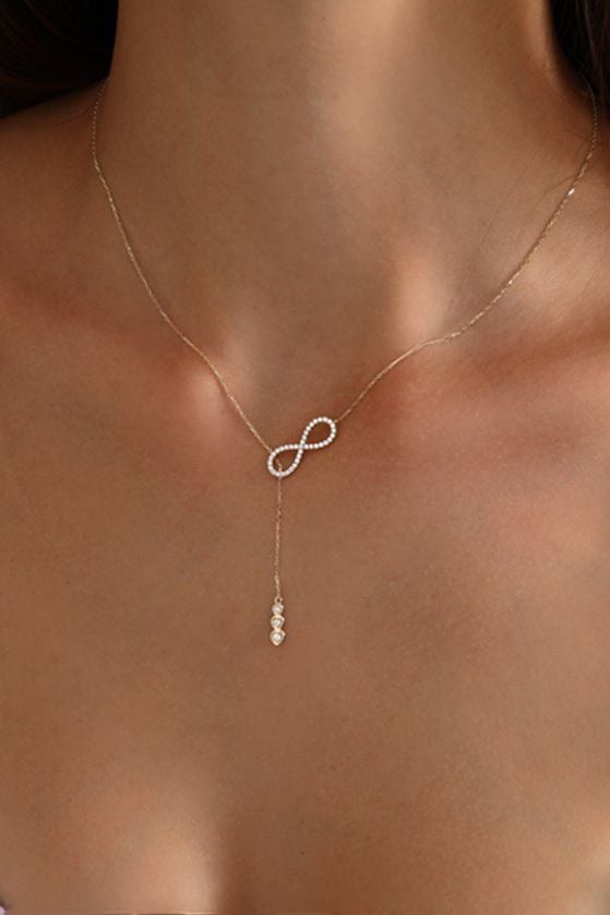 Altın Sallantılı Kalpli Sonsuzluk Kolye