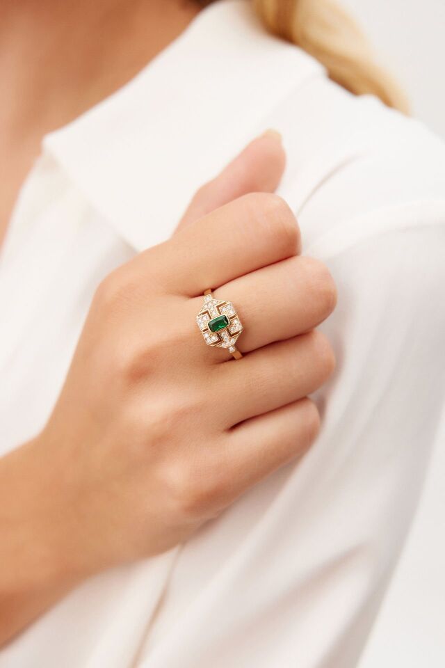 Altın Zümrüt Taşlı Fantazi Yüzük