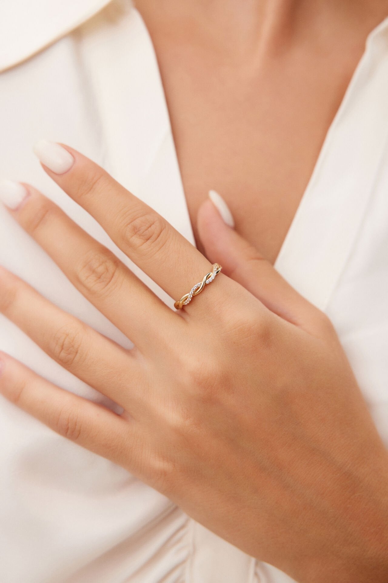 Altın Taşlı Örgü Yüzük