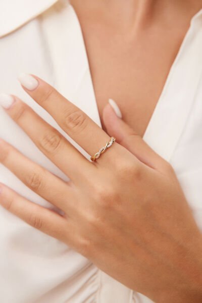 ALTIN TAŞLI ÖRGÜ YÜZÜK