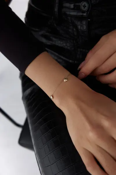 Altın Mini Sallantılı Kalp Bileklik