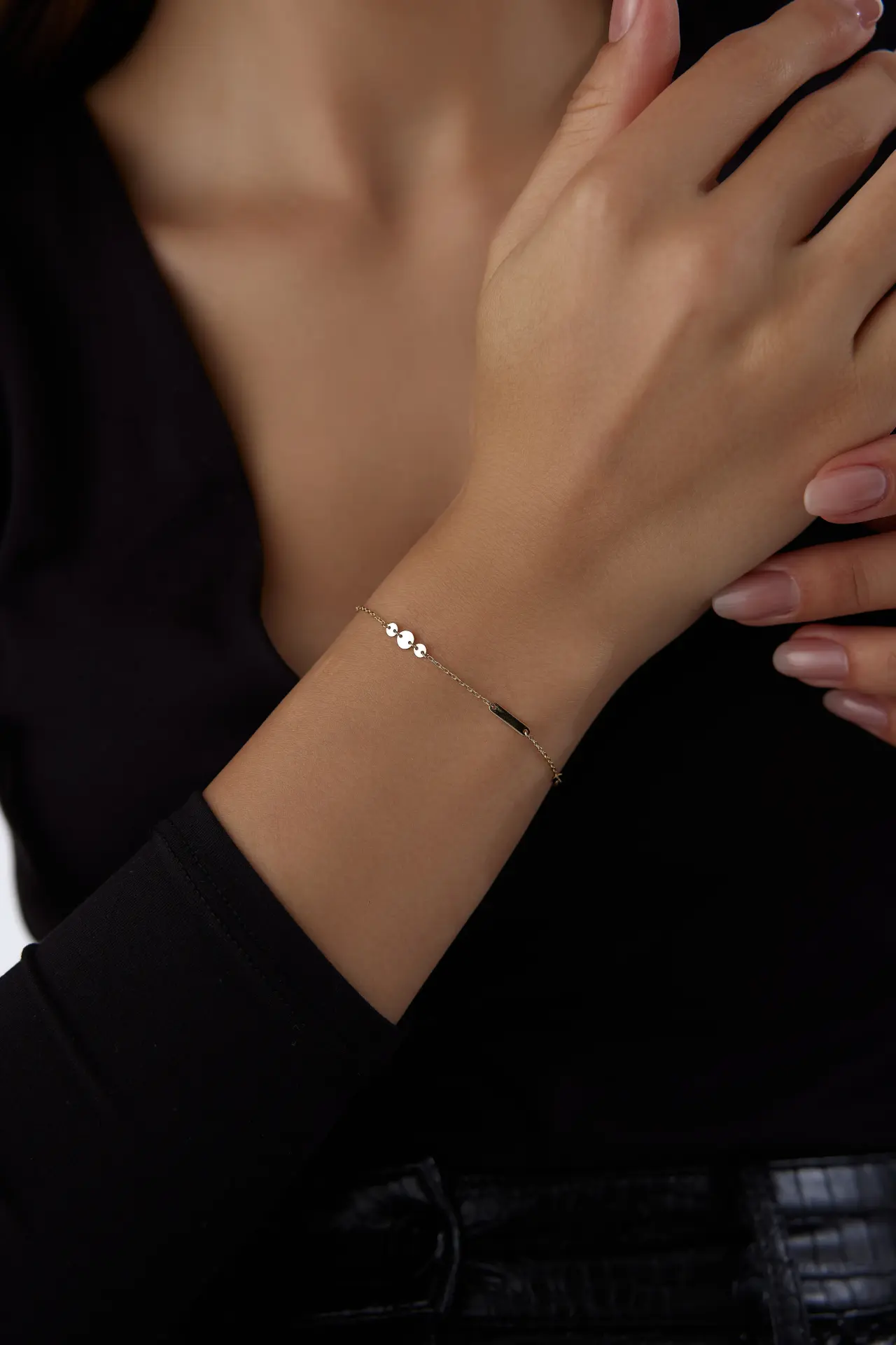 Altın Minimal Pullu Bileklik