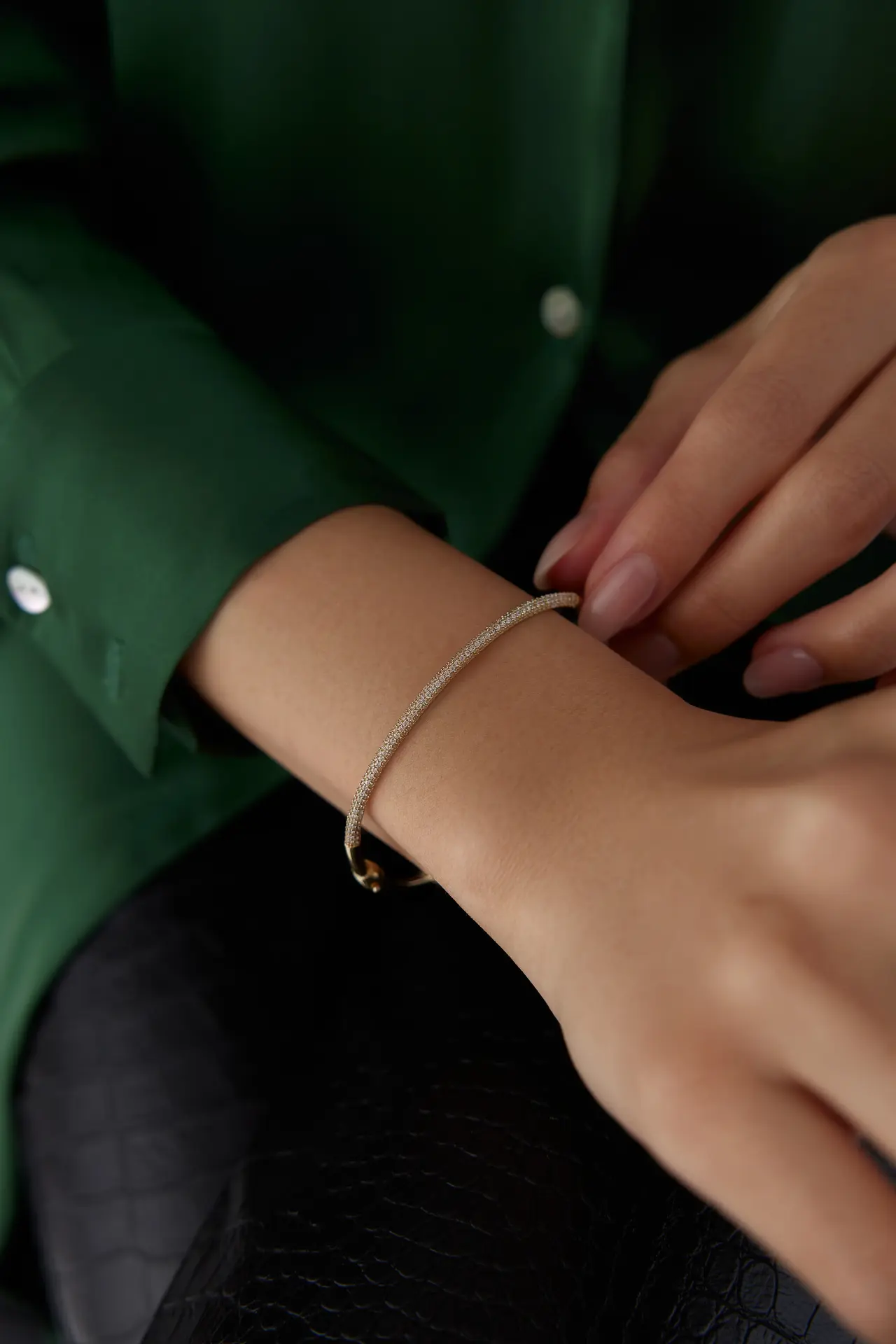 Altın Taşlı Kelepçe