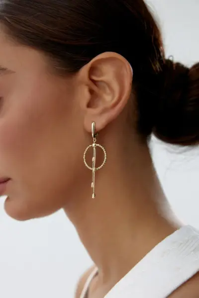 ALTIN DORİKALI SALLANTILI  HALKA KÜPE