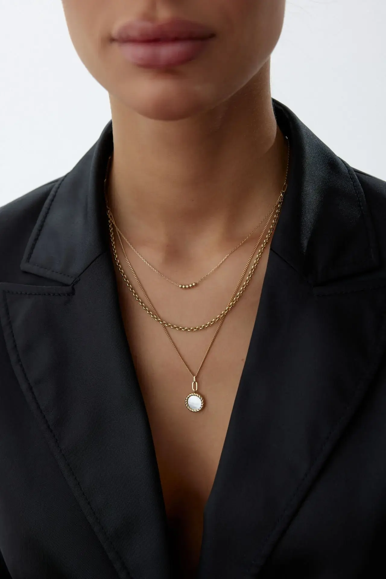 Altın Üçlü Tasarım Kolye