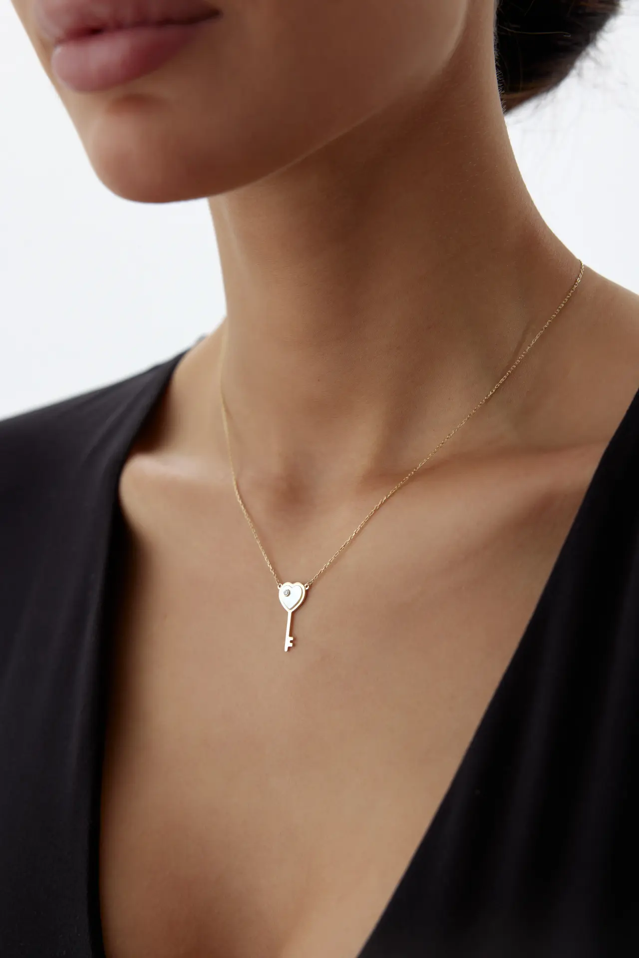 Altın Anahtar Kalp Kolye