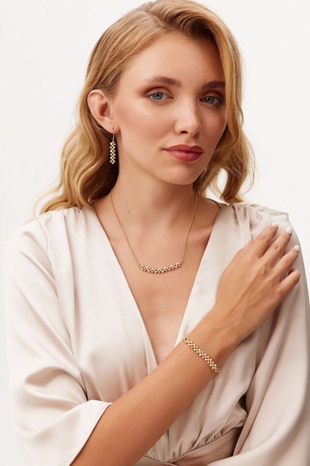 Altın İnci Ve Dorikalı Küpe