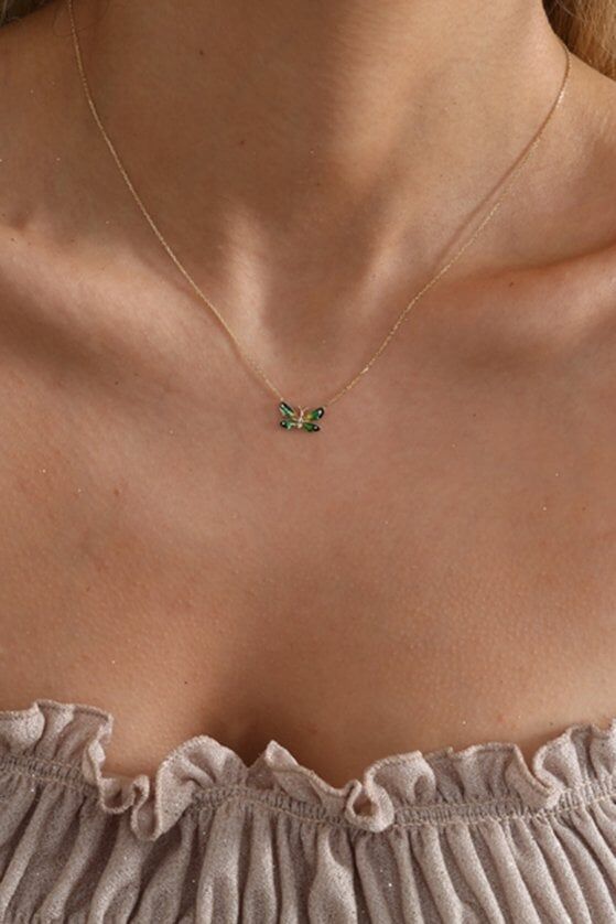 Altın Yeşil Mineli Kelebek Kolye
