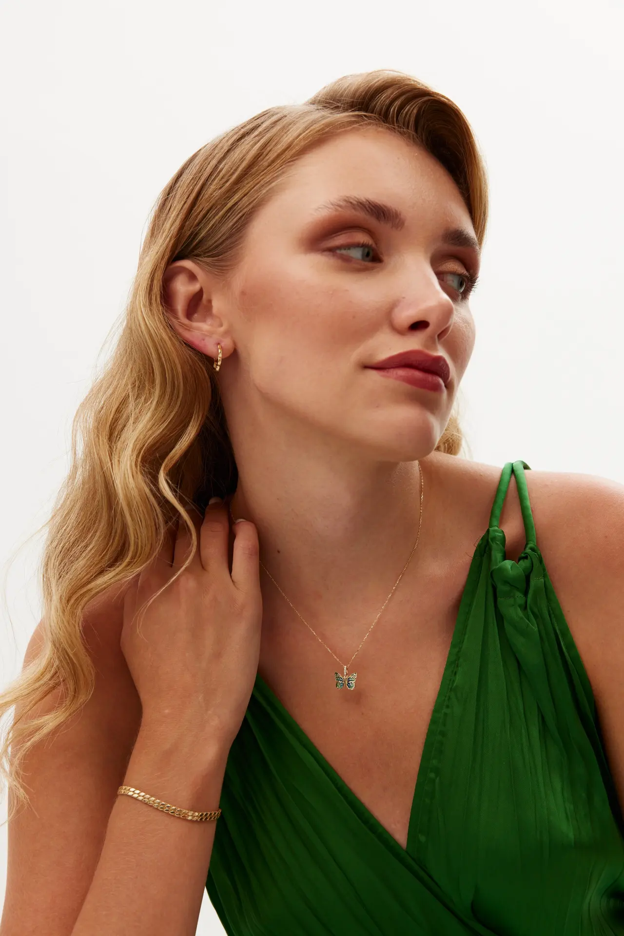 Altın Mineli Kelebek Kolye