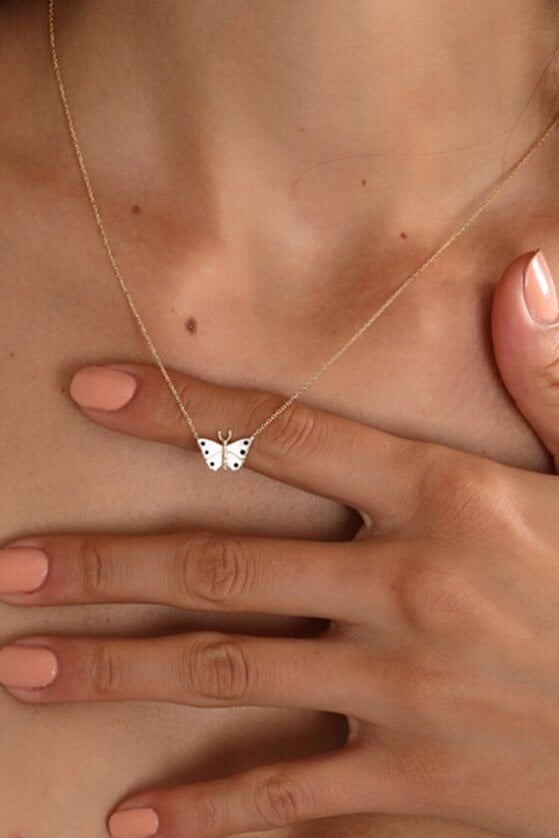 Altın Siyah Mineli Kelebek Kolye