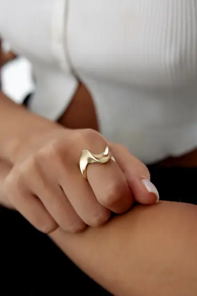 Altın Wave Model Tasarım Yüzük