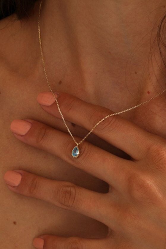 Altın Taşlı Aqua Kolye