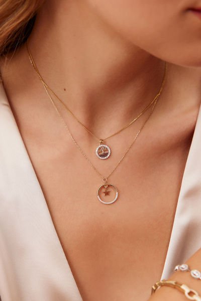 Altın Yıldız Sallantılı Yuvarlak Kolye