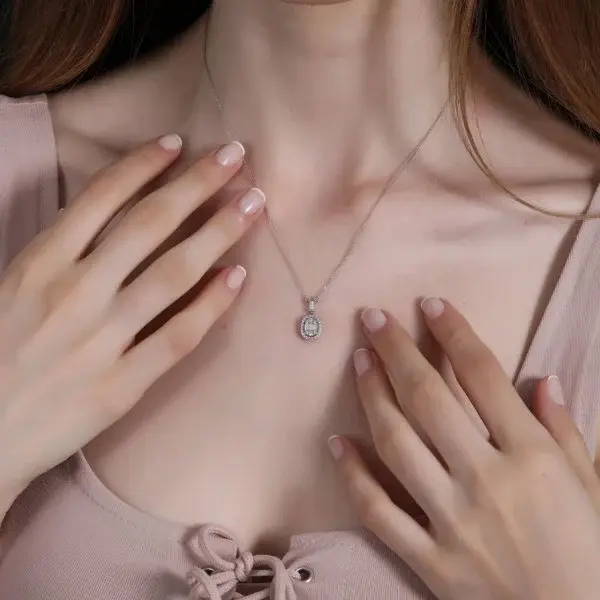 ALTIN OVAL KESİM BAGET KOLYE