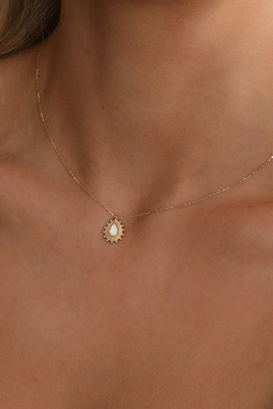 Altın Opal Taşlı Kolye