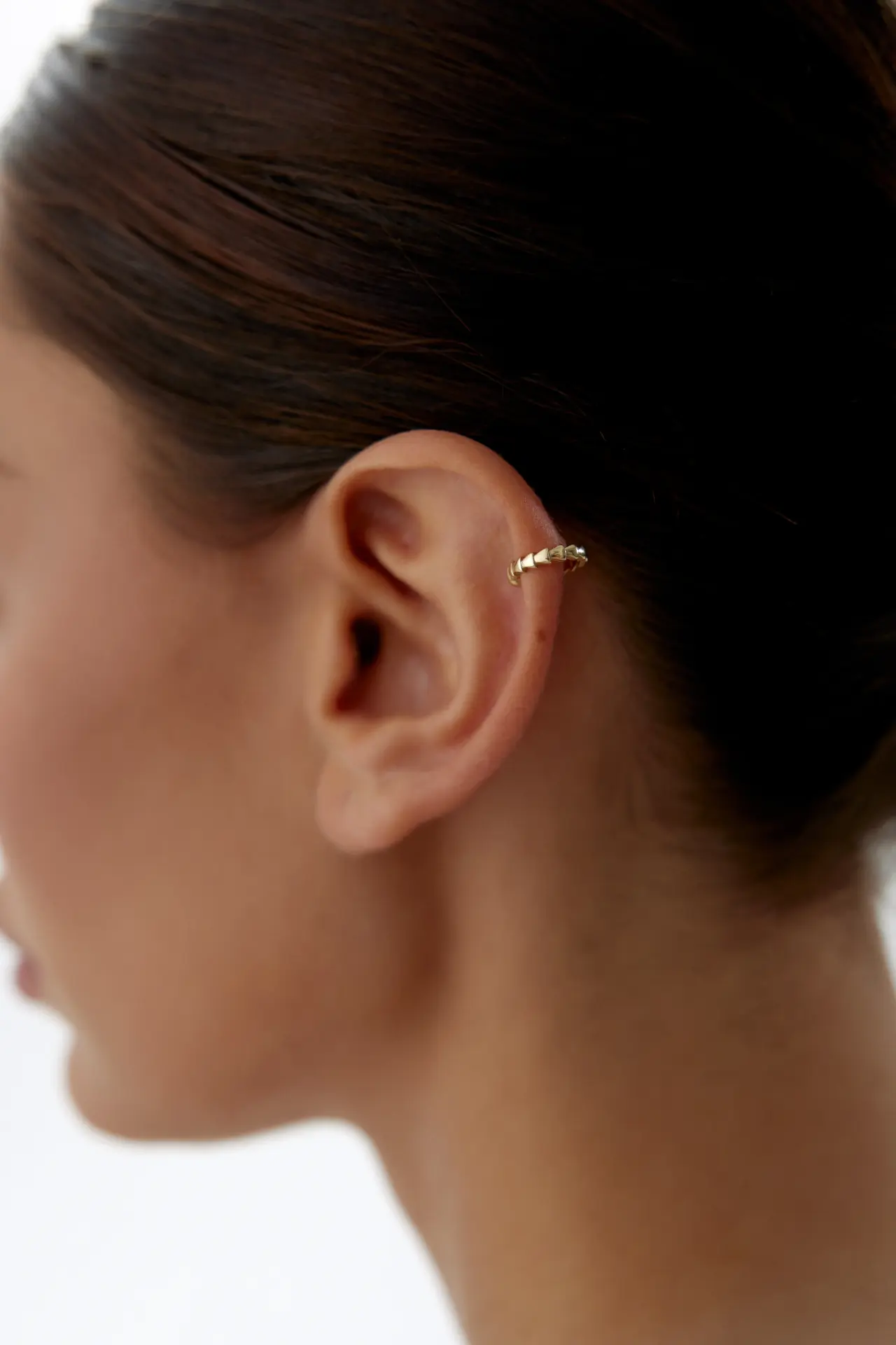 Altın Triangle Kıkırdak Küpe