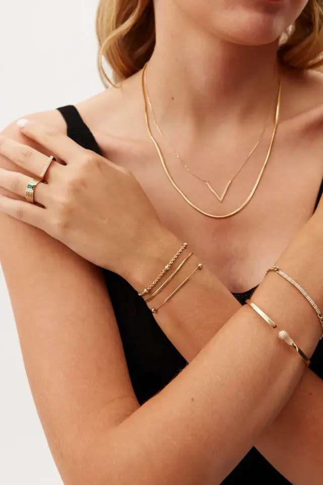 ALTIN UCU TAŞLI KELEPÇE