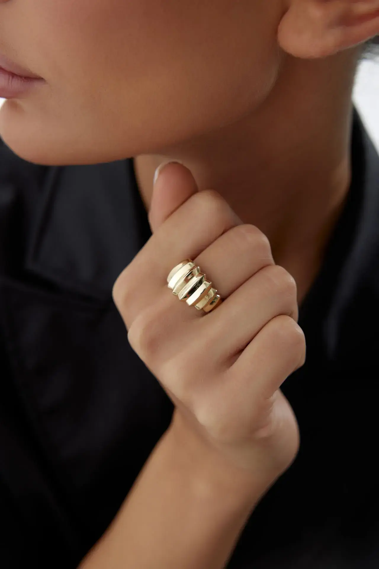 Altın Bombeli Yüzük