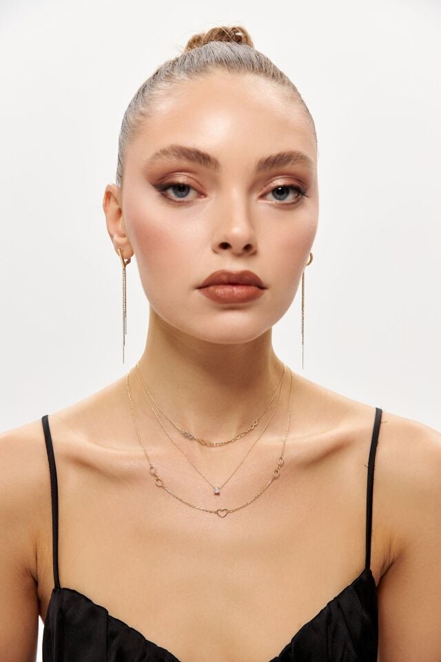 Altın Zincir Sallantılı Küpe