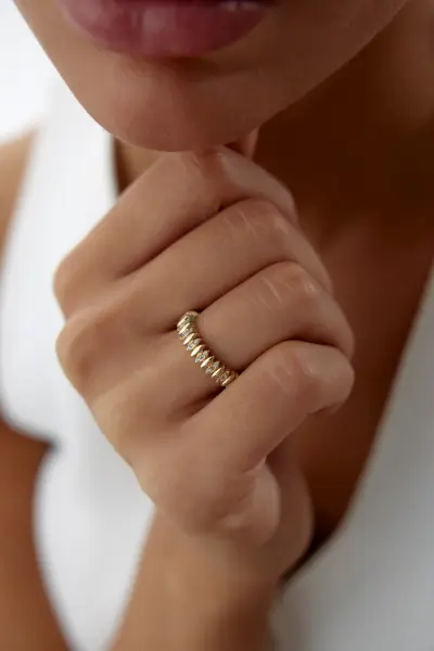 ALTIN SIRA  TAŞLI YÜZÜK