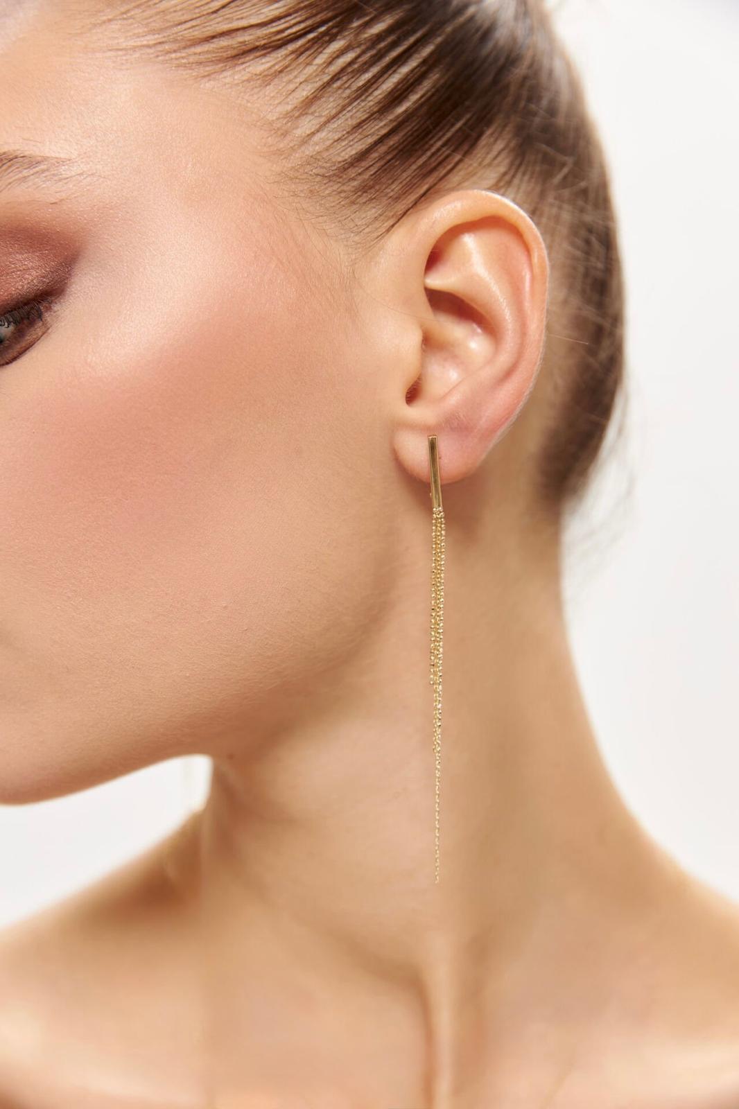 Altın Zincir Sallantılı Küpe