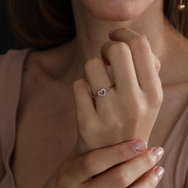 ALTIN TAŞLI KALPLİ YÜZÜK