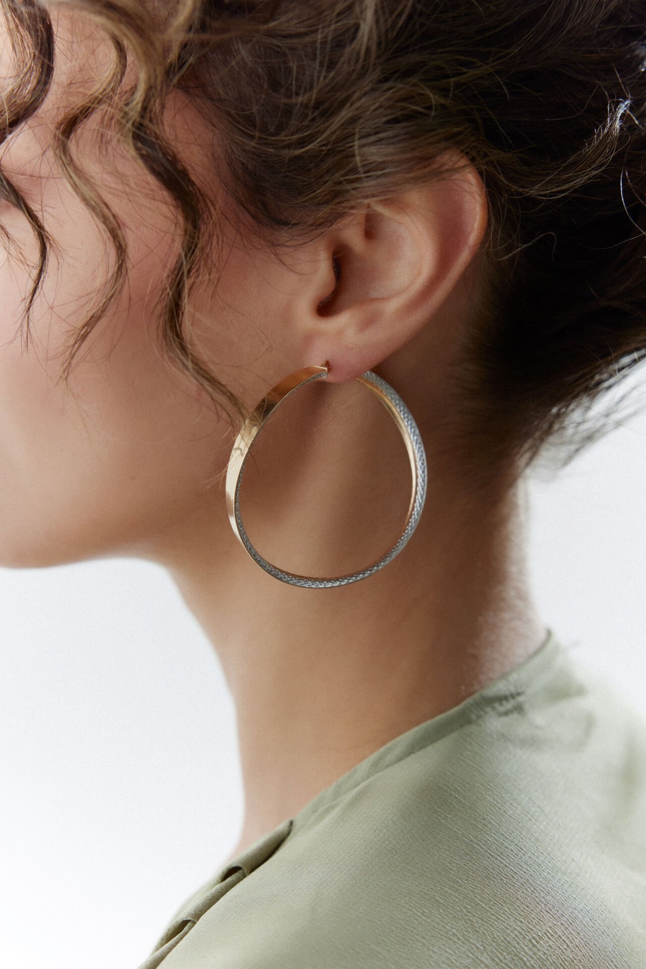 ALTIN İKİ RENK ŞARNEL KÜPE