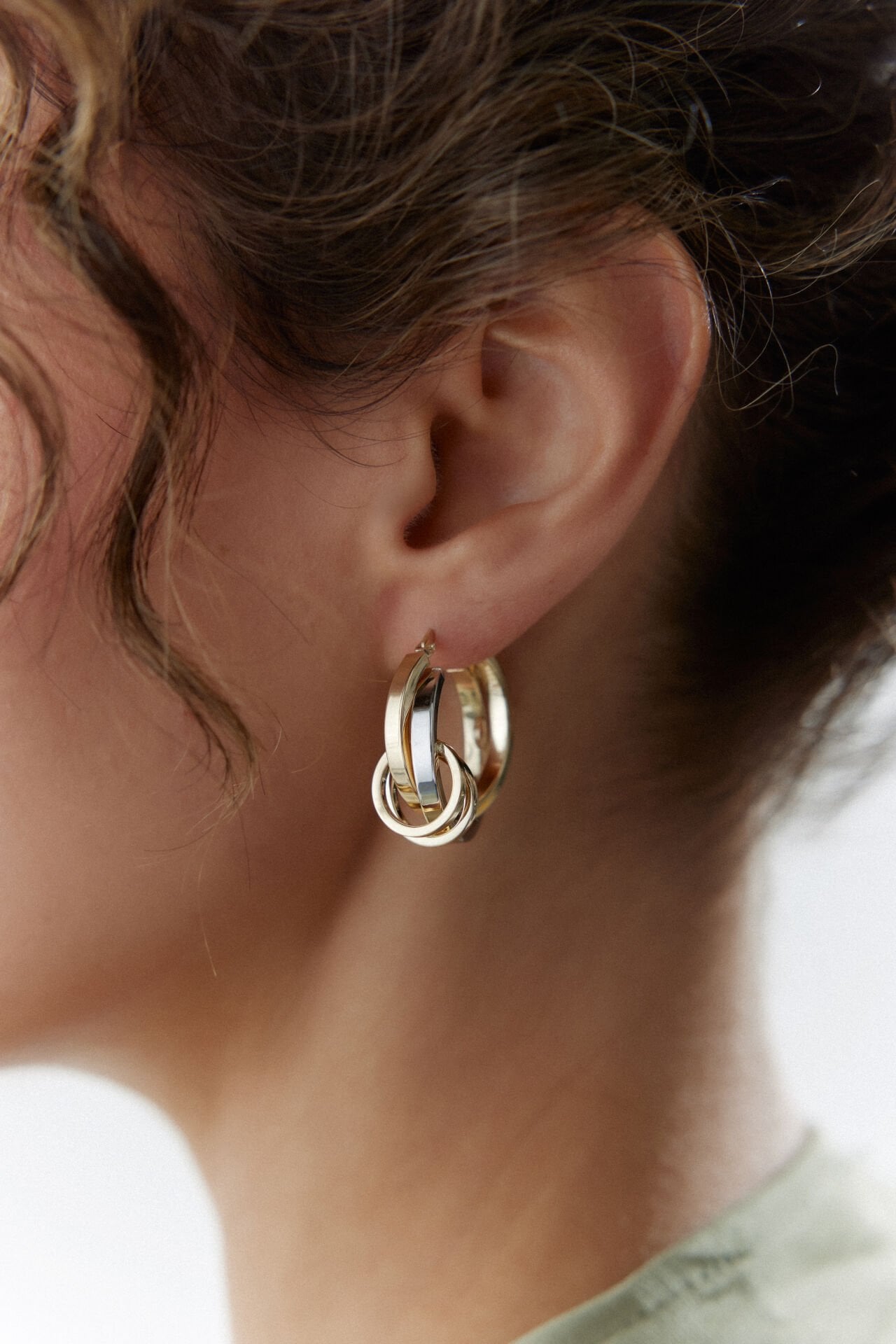 Altın Düğüm Şarnel Küpe