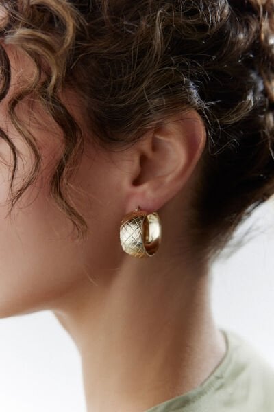 ALTIN LİNE HALKA KÜPE