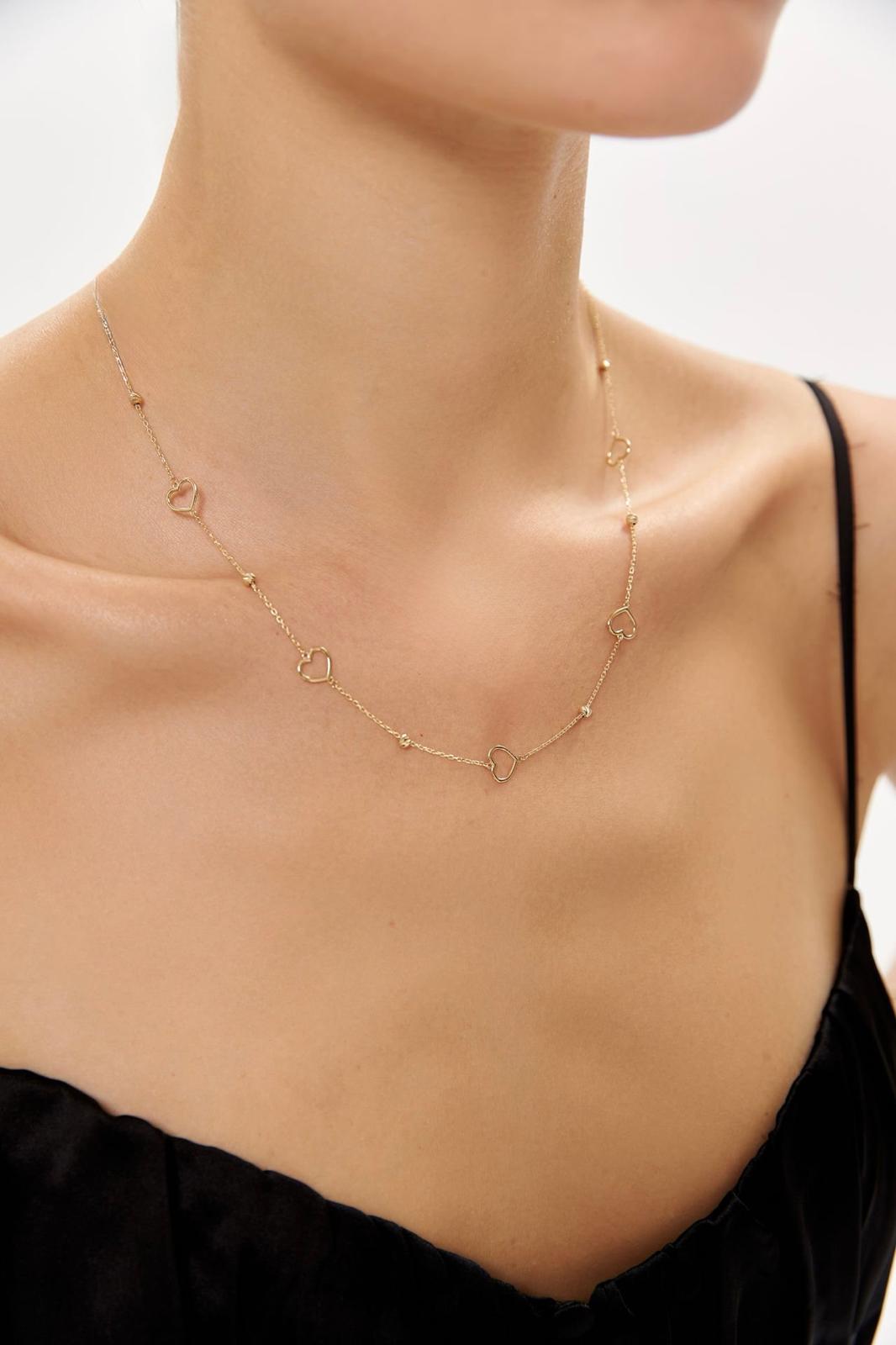 Altın Sıralı Kalpli Dorikalı Kolye