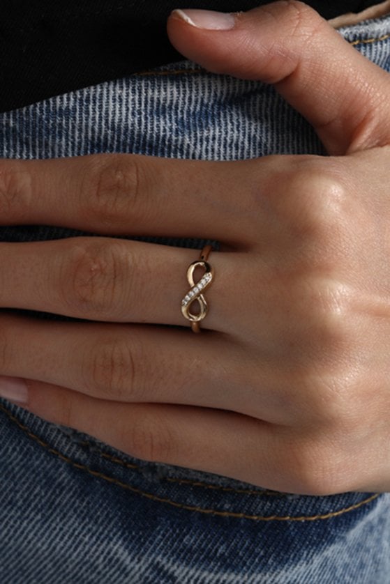 Altın Yarı Taşlı Sonsuzluk Yüzük