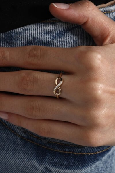 Altın Yarı Taşlı Sonsuzluk Yüzük