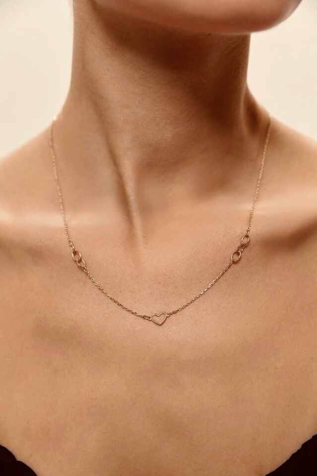 Altın Kalpli Tasarım Kolye