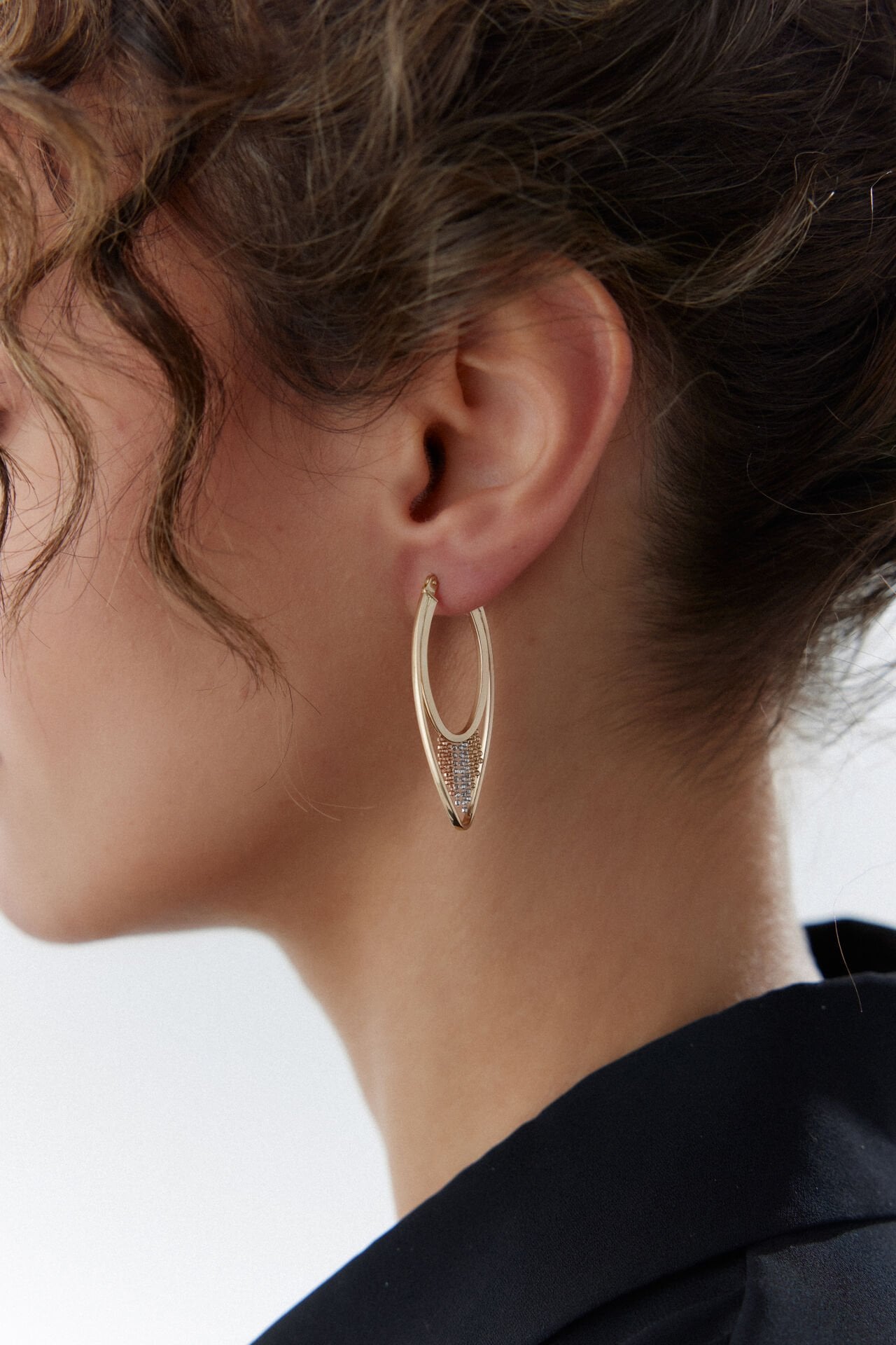 Altın Saçaklı Damla Küpe