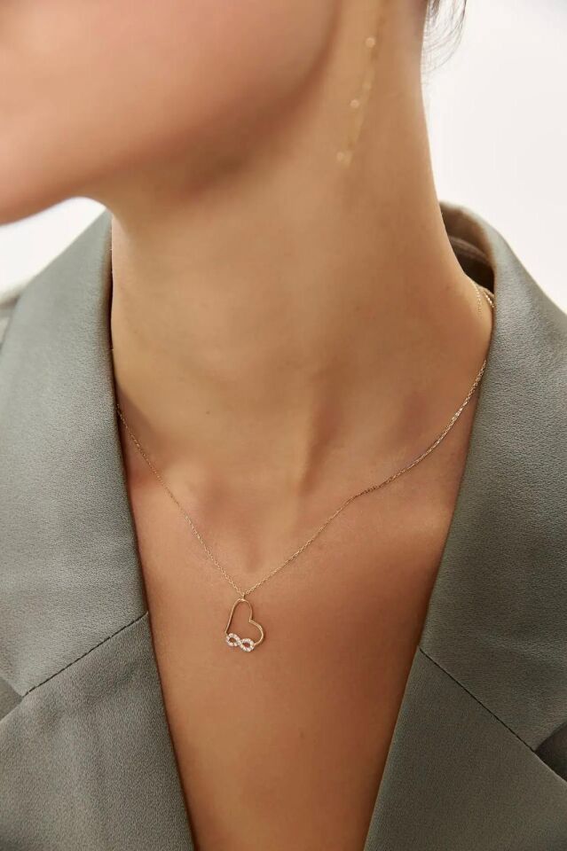 Altın Taşlı Sonsuzluk Kalp Kolye